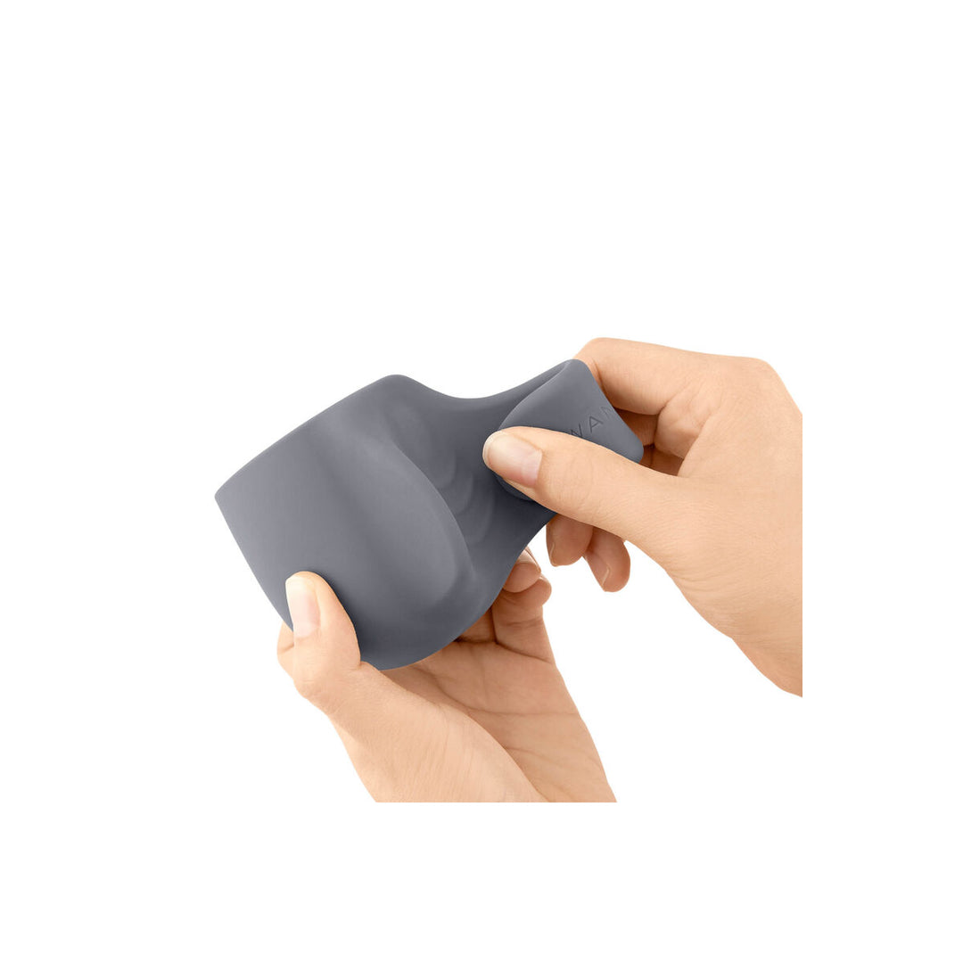 V4HE793D9FD78ECADC7B73A7AF9E9818272R4634291P4